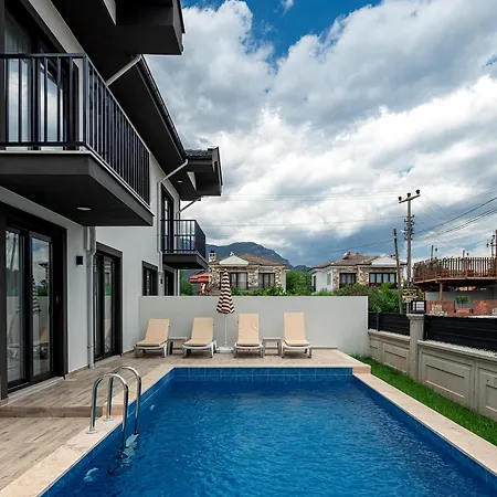 Blue Crab Villa *